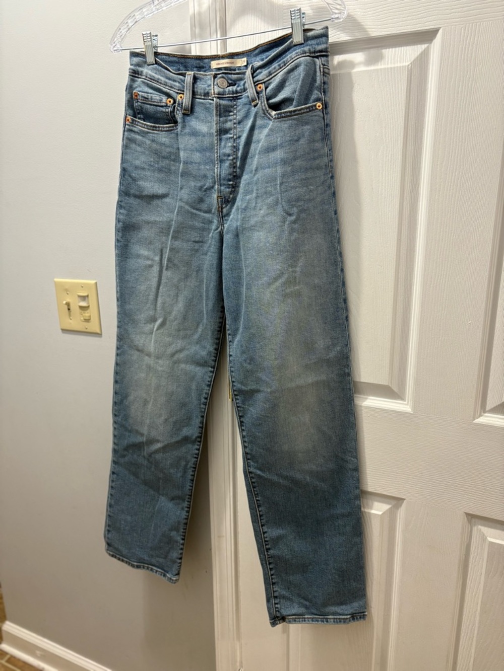 Levi Ribcage Straight Leg High Waist Women's Jeans Size 29